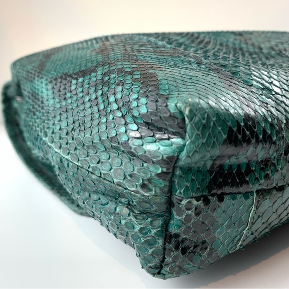 Rare Prada oversized clutch purse in genuine green python snakeskin leather nwot - Picture 11 of 16